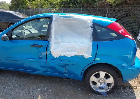 2007 Ford Focus S/Se/Ses из США, поврежденный, VIN 1FAHP37N27W161139